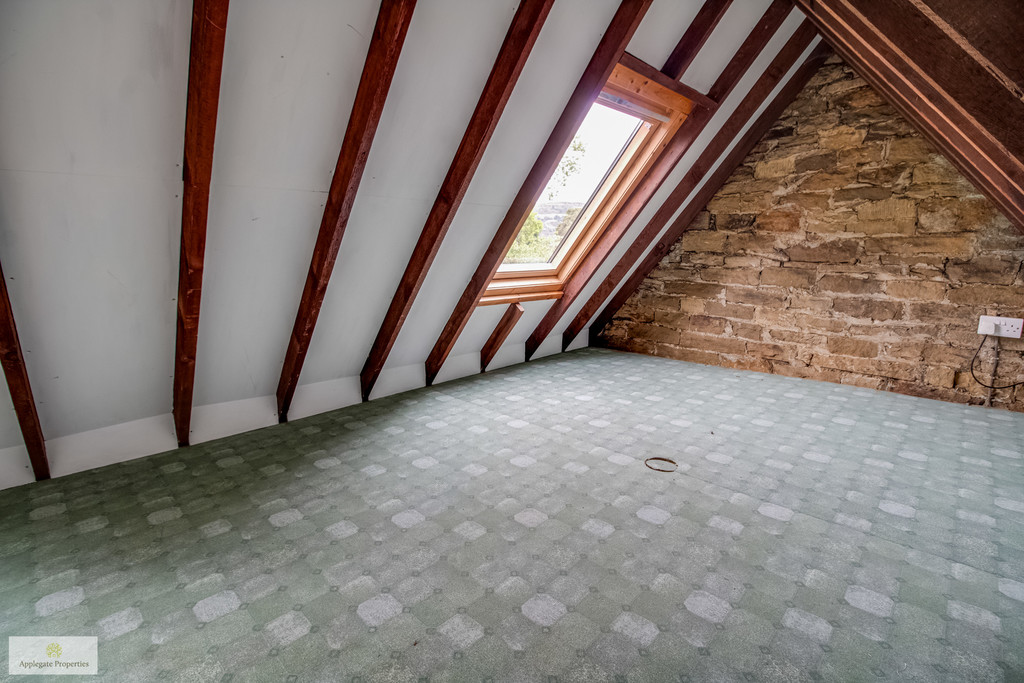 Images for Springwood Road, Thongsbridge, Holmfirth