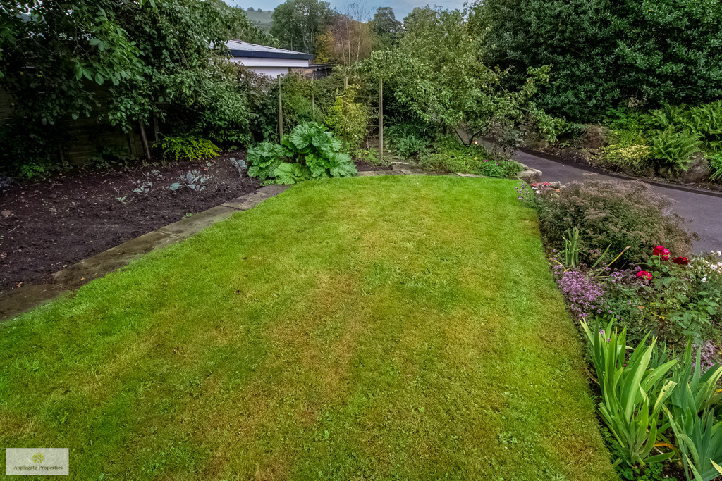 Images for Springwood Road, Thongsbridge, Holmfirth