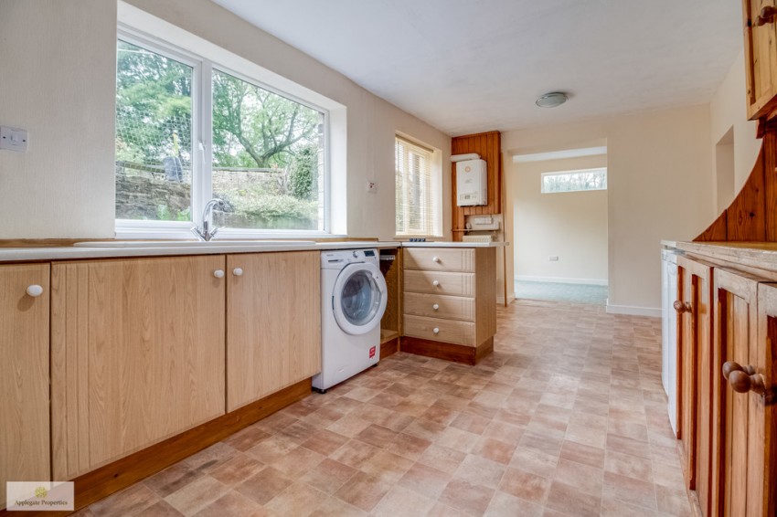 Images for Springwood Road, Thongsbridge, Holmfirth
