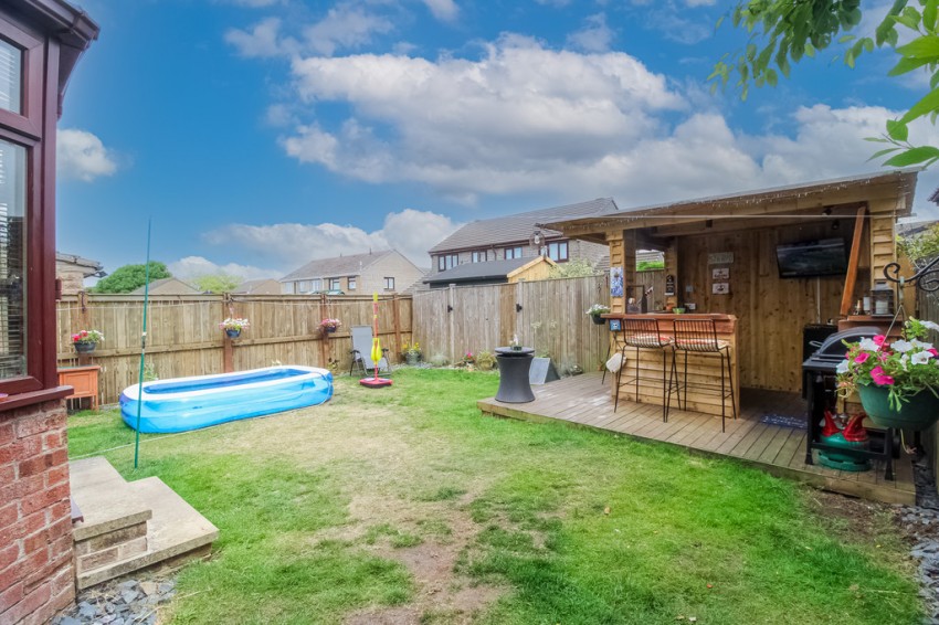 Images for Scholes, Holmfirth
