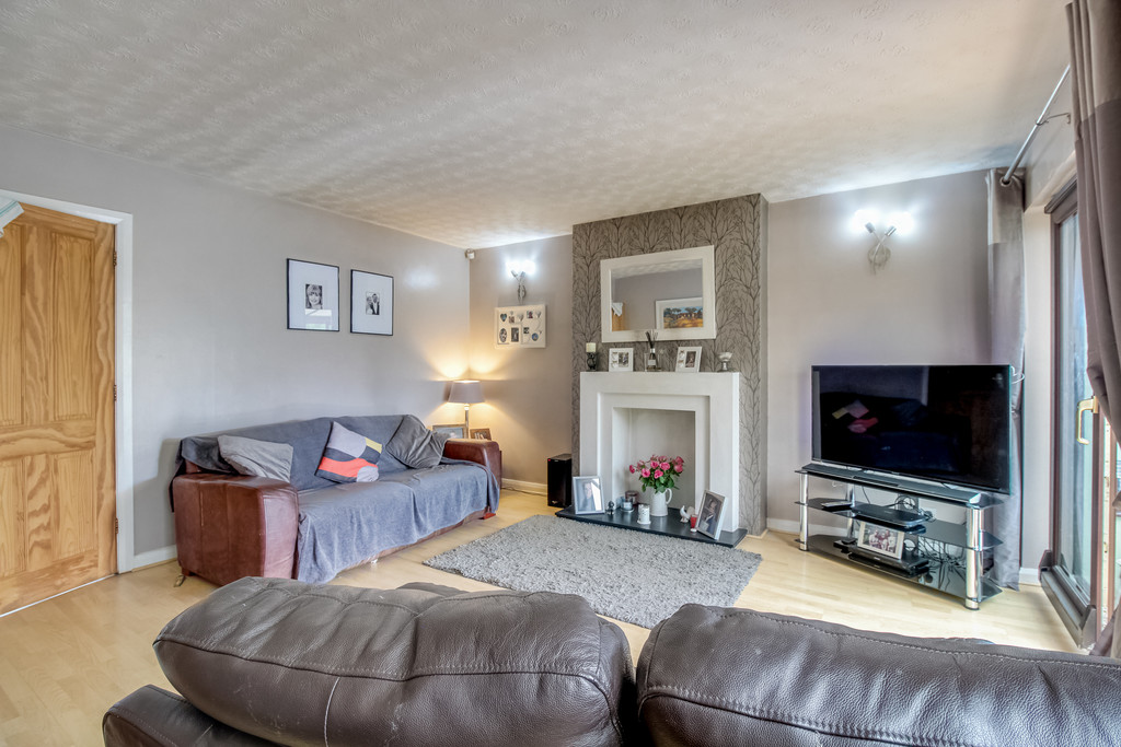 Images for Scholes, Holmfirth