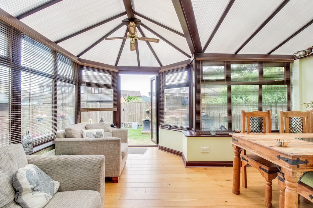 Images for Scholes, Holmfirth