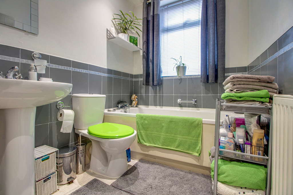 Images for The Terrace, Honley, Holmfirth