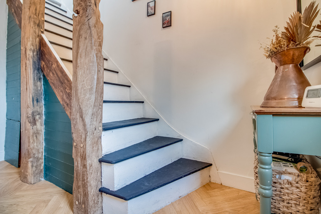 Images for Aldonley, Almondbury, Huddersfield