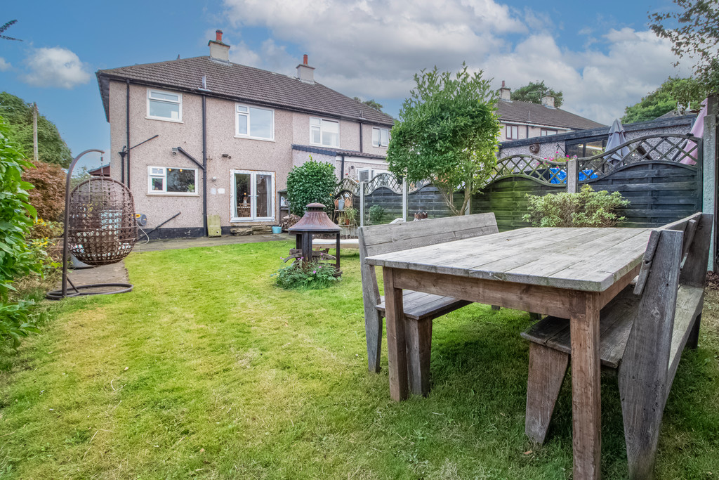 Images for Aldonley, Almondbury, Huddersfield