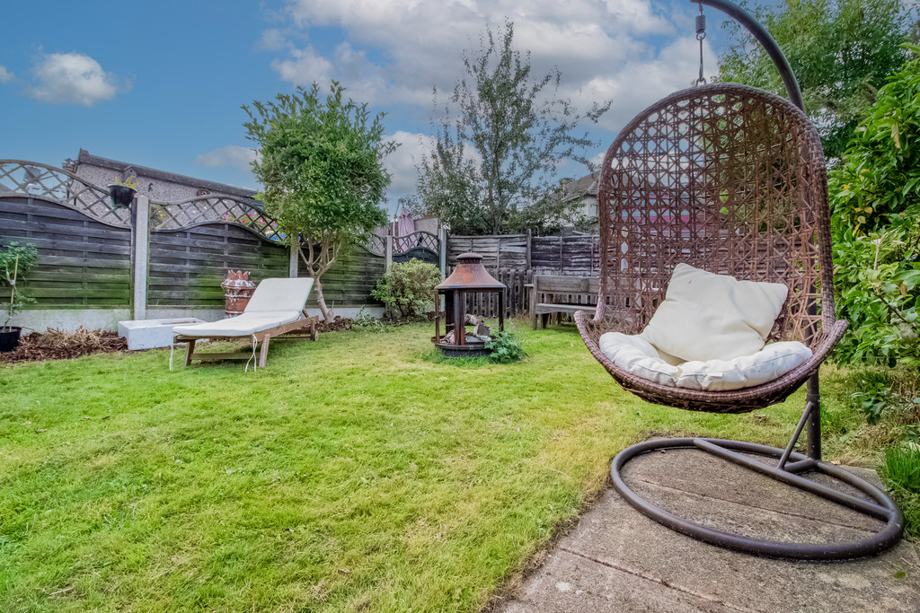 Images for Aldonley, Almondbury, Huddersfield