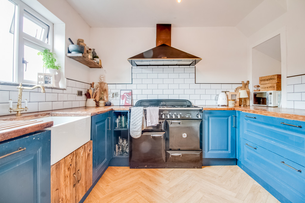 Images for Aldonley, Almondbury, Huddersfield