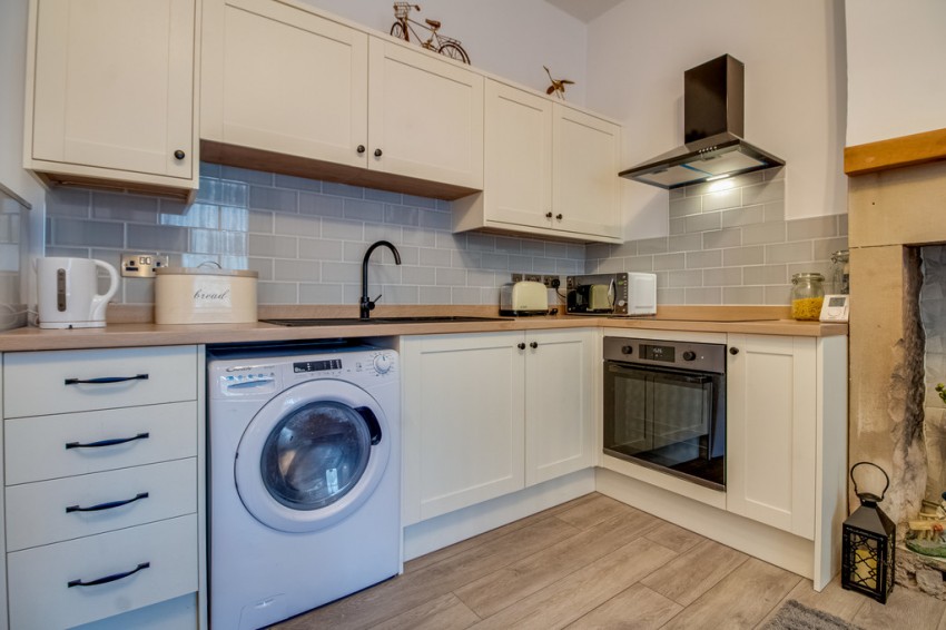 Images for Lane Top, Linthwaite, Huddersfield