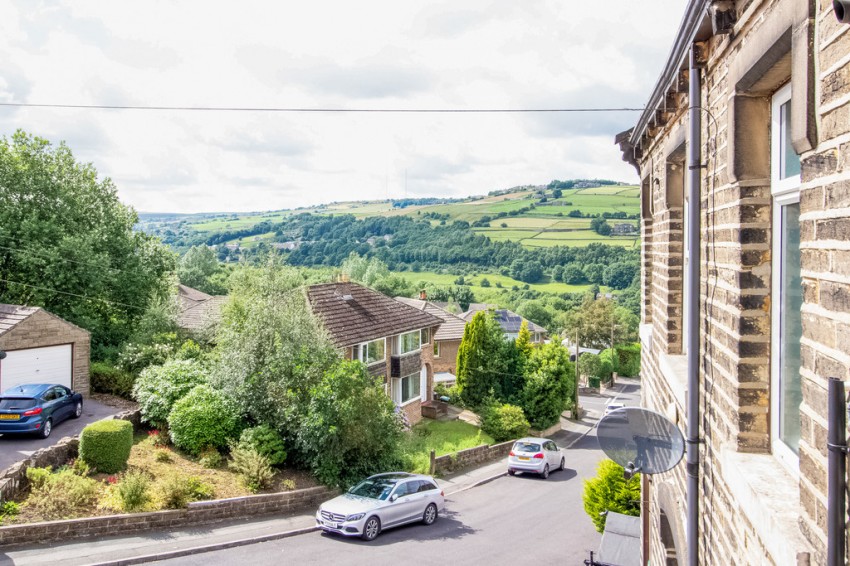Images for Lane Top, Linthwaite, Huddersfield