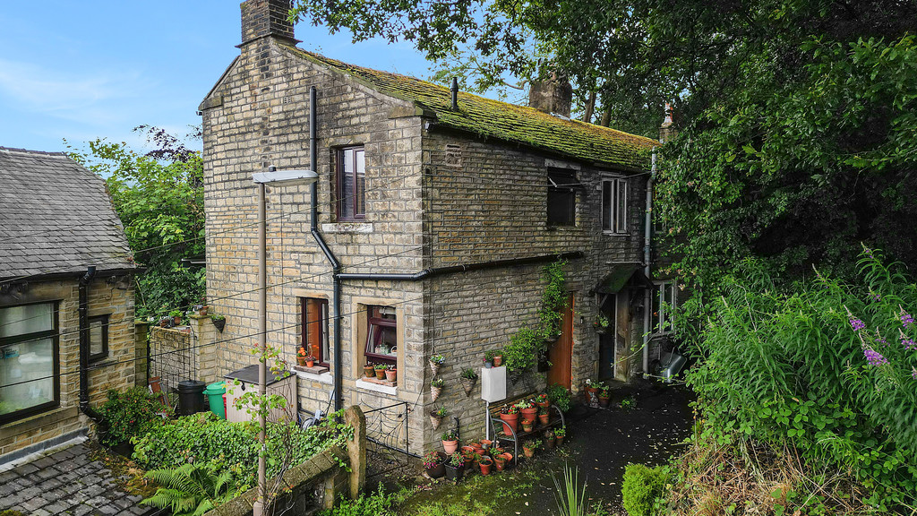 Images for Wood End Road, Huddersfield