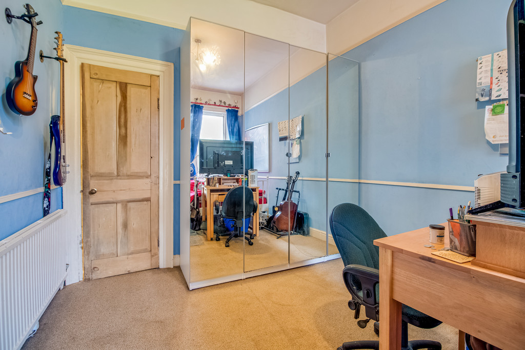 Images for Calf Hill Road, Thongsbridge, Holmfirth