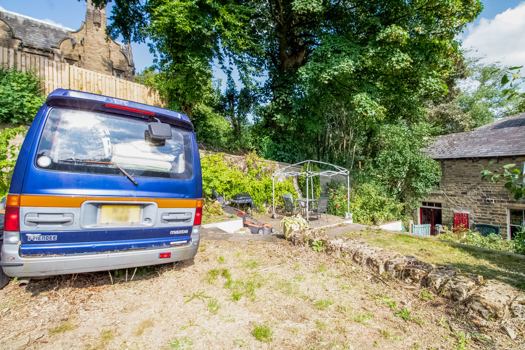 Images for Calf Hill Road, Thongsbridge, Holmfirth
