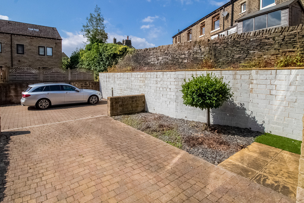 Images for The Bridges, Thongsbridge, Holmfirth